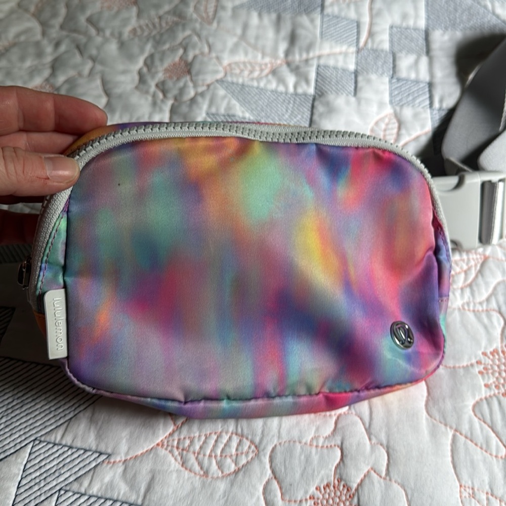 Lululemon Belt Bag - Picture 2 of 7
